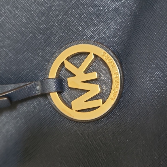 Michael Kors Shoulder  Bag - Picture 8 of 17